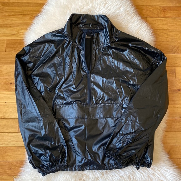 Under Armour Crop Windbreaker - Picture 1 of 7